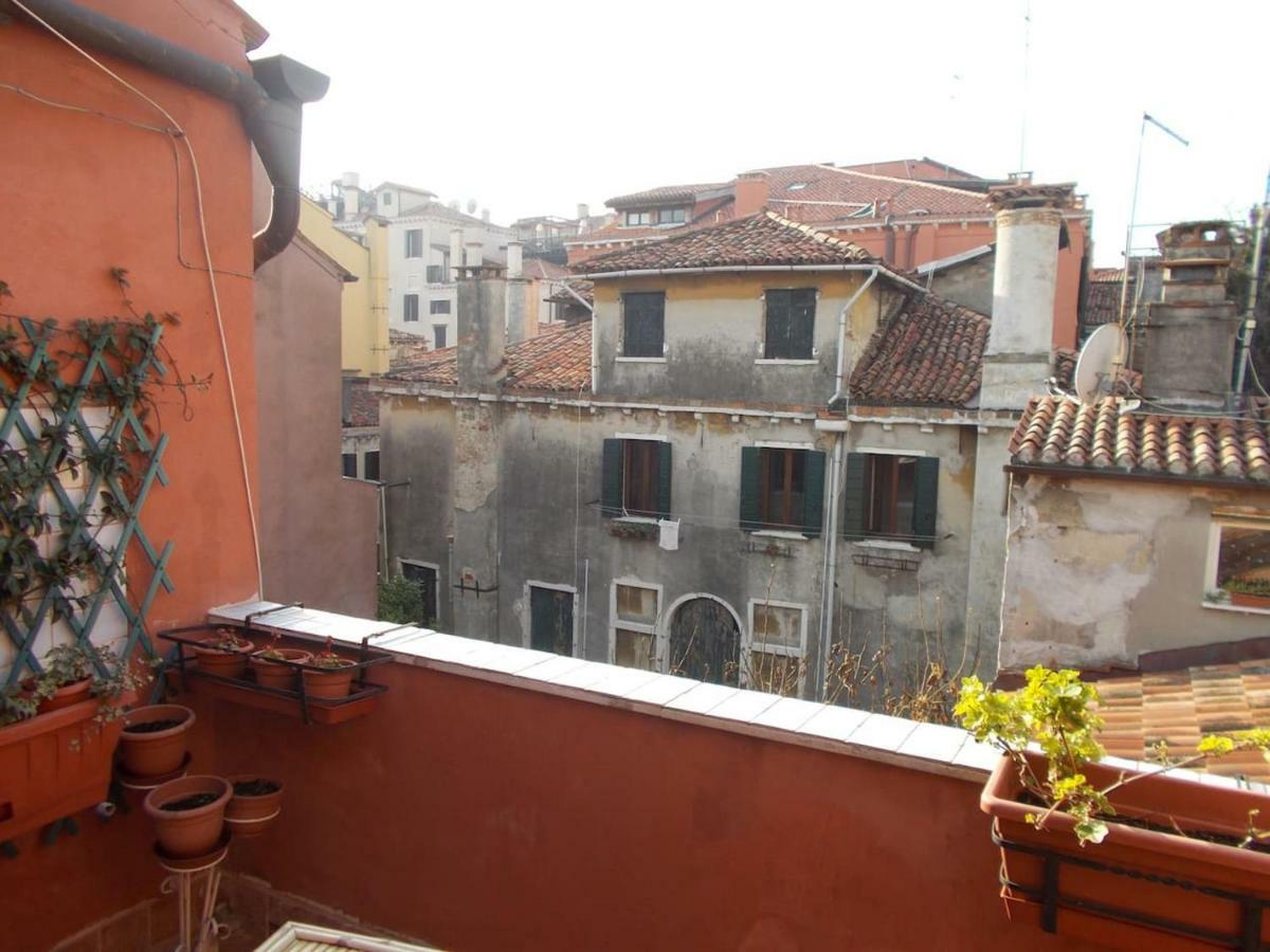 Ca' San Silvestro 2 Terrazze Nel Cuore Di Venezia 外观 照片